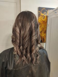 سالن زیبایی اسکای بیوتی جوانسازی لیفت ابرو مژه در شهرک اکباتان