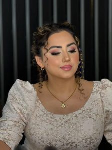 سالن زیبایی فاطمه حسینی میکاپ کراتین احیا در بابلسر بهنمیر 19