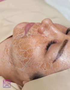 آموزشگاه و مرکز زیبایی نشمیل آموزش تخصصی فیشال و پاک سازی پوست در گلسار رشت 14