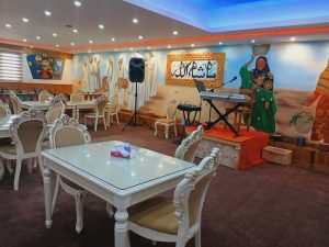 شب های دفاری غذاهای ایرانی موسیقی زنده در قشم