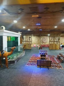 شب های دفاری غذاهای ایرانی موسیقی زنده در قشم 5