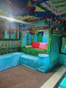 شب های دفاری غذاهای ایرانی موسیقی زنده در قشم 6