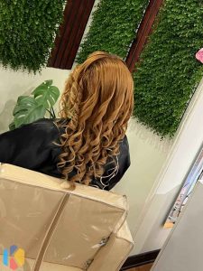 سالن زیبایی کریمی مرکز تخصصی رنگ لایت احیا کراتین در خیابان فرجام شرقی 22