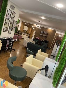سالن زیبایی کریمی مرکز تخصصی رنگ لایت احیا کراتین در خیابان فرجام شرقی 6