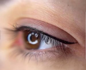 سالن عاطفه کارگزار خدمات ناخن میکاپ فیبروز در فلاح 2