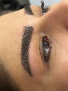 سالن عاطفه کارگزار خدمات ناخن میکاپ فیبروز در فلاح 7