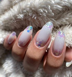 سالن ‏زیبایی ‏فرانک ‏بیوتی ‏خدمات ‏کاشت ‏و ‏ترمیم ‏و ‏ژلیش ‏ناخن ‏در ‏تهران ‏گیشا