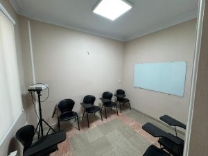 نیلوفر آموزش زبان انگلیسی مدرک بین المللی زبان آیلتس و تافل در تهران 4
