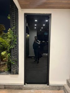 ایران سکوریت فروش و اجرا و نصب پارتیشن شیشه ای و نرده شیشه ای و شیشه سکوریت در تهران آرژانتین 5 1 1