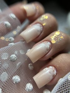سالن آفره کاشت ناخن اکستنشن مژه لیفت مژه و ابرو در پردیس فاز 1