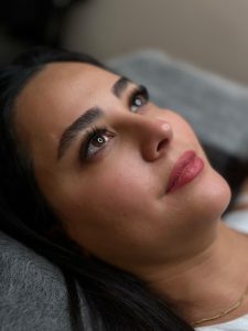 سالن زیبایی سای بیوتی کاشت و ترمیم ناخن و ژلیش ناخن در خیابان فرشته