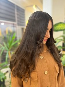 سالن زیبایی موگه بیوتی خدمات کرلی و براشینگ و میکاپ شینیون و بافت مو در چهارراه یافت آباد