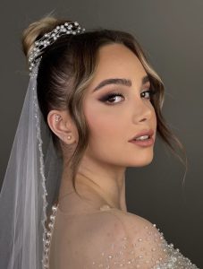 سالن ‏زیبایی ‏گیسیا ‏میکاپ ‏و ‏شینیون ‏و ‏رنگ ‏و ‏لایت ‏و ‏کراتین ‏و ‏کوتاهی ‏در ‏تهران ‏شهرک ‏اکباتان 4