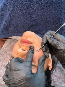 پهلوان پور خدمات و آموزش پاکسازی صورت و فشیال و مراقبت های پوستی در کرج مهر ویلا 11