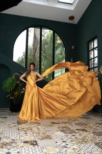 مزون ‏بهارک ‏اخلاقی ‏مزون ‏لباس ‏عروس ‏شب ‏و ‏مجلسی ‏در ‏تهران ‏خیابان ‏فرشته 14