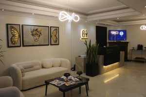 ‏قدیانی ‏فر ‏خدمات ‏لیزر ‏مشاور ‏کاشت ‏مو ‏و ‏ابرو ‏کارگذاری ‏نخ ‏اروپایی ‏در ‏تهران قلهک 11