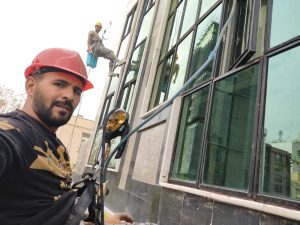‏طاهر ‏شستشوی ‏نما ‏پیچ ‏رولپلاک ‏سنگ ‏نما ‏ ‏کفسابی ‏در ‏تهران 4