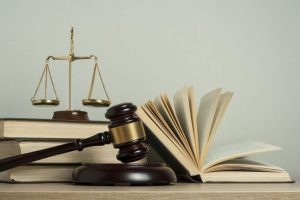 وکیل دادگستری انیس ابراهیمی وکیل مواد مخدر تعزیرات حکومتی ملکی در شیراز معالی آباد