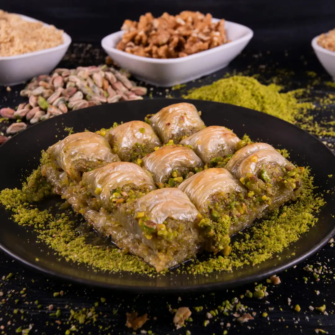 معرفی قنادی های سنتی و شیرینی های محلی در ایران
