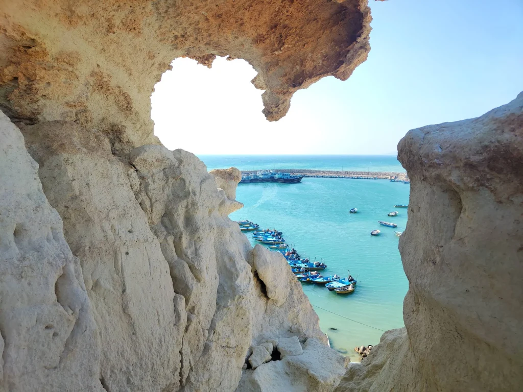 تور بندر لاوان با کمپینگ ساحلی 3