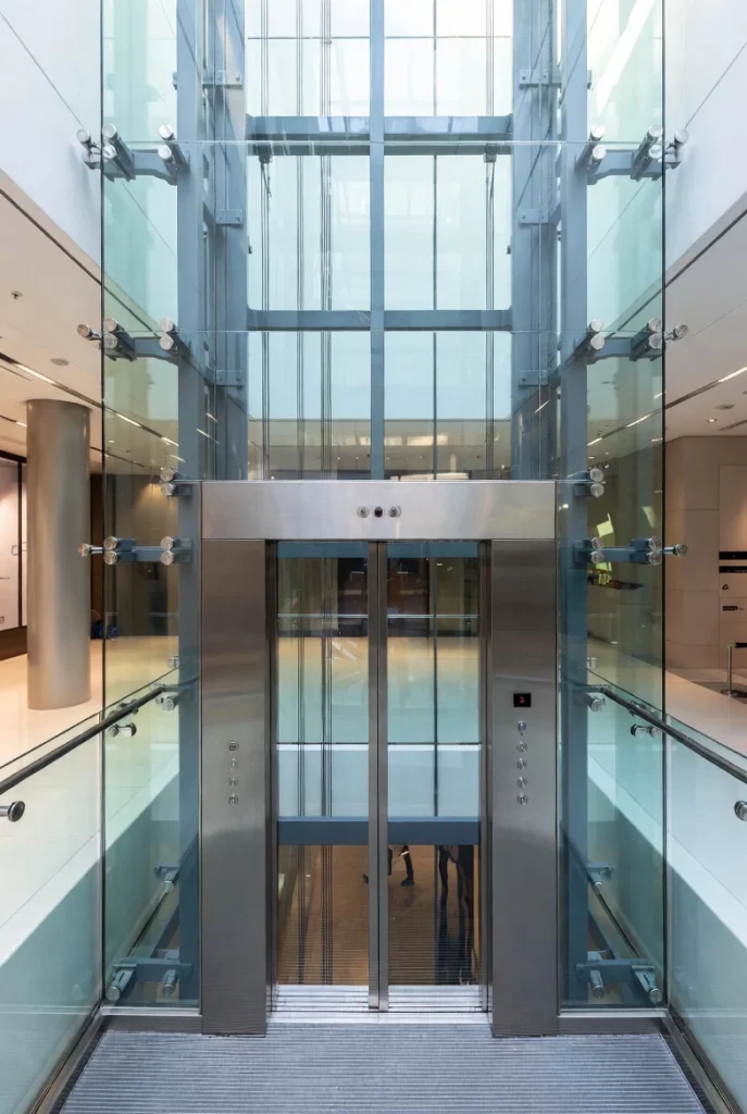 قیمت و خرید آسانسور شیشه ای در یزد