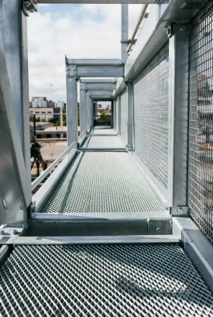 قیمت و خرید گریتینگ گالوانیزه گرم در اصفهان 1 قیمت و خرید گریتینگ گالوانیزه گرم در اصفهان