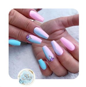 سالن زیبایی اسکای بیوتی جوانسازی لیفت ابرو مژه در شهرک اکباتان 4