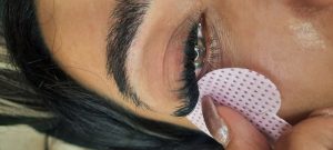 سالن زیبایی مژه لیفت ابرو لیفت مژه در دریاچه چیتگر 12
