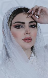 عروس سرای حلی رز خدمات میکاپ شینیون و رنگ لایت عروس در مهرویلا کرج 8