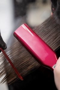 آموزشگاه فنی و حرفه ای جادو رنگ و مش کراتین پروتئین تراپی در نیروگاه قم 18