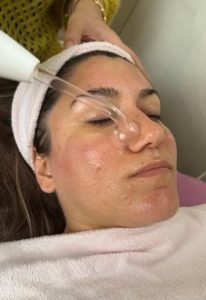 آموزشگاه ‏زیبایی ‏دیبا ‏مهر ‏آموزش ‏ناخن ‏کراتین ‏‏رنگ ‏و ‏مش ‏در ‏خیابان ‏آزادی 3