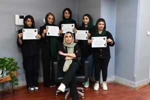 آکادمی ‏تشرفی خدمات ‏کراتین ‏پروتئین ‏تراپی و کوکتل تراپی ‏در فلکه اول ‏تهرانپارس