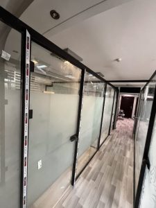 ایران ‏سکوریت ‏فروش ‏شیشه ‏سکوریت ‏و ‏پارتیشن ‏شیشه ‏ای ‏و ‏نرده ‏شیشه ‏ای ‏در ‏بازار 11