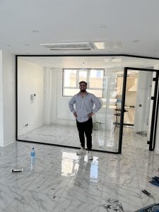 ایران ‏سکوریت ‏فروش ‏شیشه ‏سکوریت ‏و ‏پارتیشن ‏شیشه ‏ای ‏و ‏نرده ‏شیشه ‏ای ‏در ‏بازار 14