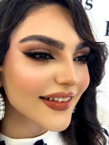 سالن زیبایی آیسان رنگ و مش شینیون پروتئین تراپی در مشیریه تهران۷