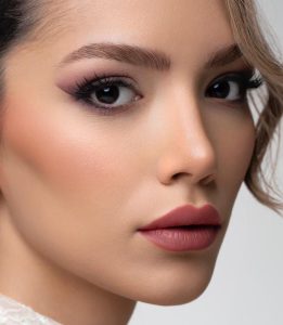 زیبایی فویا میکاپ و شینیون و میکاپ تخصصی عروس در هاشمیه 6