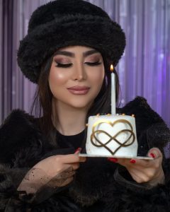 زیبایی قصر وانیا میکاپ شینیون گریم عروس در هروی شمس آباد 14 1