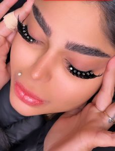 سالن زیبایی ماری خزلی میکاپ شنیون رنگ مو کراتین در شهرک غرب بلوار دریا 20