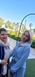 سالن مینا اسدی رنگ لایت احیا مو در سعادت آباد میدان کتاب 3