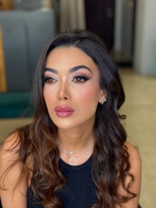سالن ‏زیبایی ‏بیوتی ‏النا ‏خدمات ‏میکاپ ‏شینیون ‏و ‏گریم ‏عروس ‏در ‏تهران ‏میدان ‏هفت ‏تیر 8