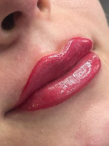 سالن ‏زیبایی ‏زهرا ‏زارع ‏میکاپ ‏شینیون ‏عروس ‏میکاپ ‏همراه ‏نامزدی ‏در ‏مشهد ‏طلاب 10