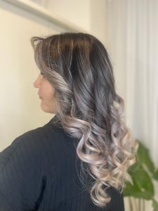 سالن ‏زیبایی ‏زهرا ‏زارع ‏میکاپ ‏شینیون ‏عروس ‏میکاپ ‏همراه ‏نامزدی ‏در ‏مشهد ‏طلاب 8