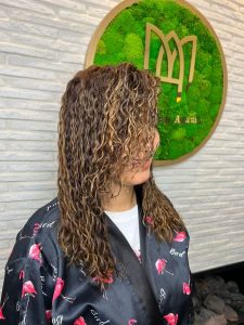 سالن ‏زیبایی ‏مهدیه ‏عطاران ‏هایلایت ‏کراتین ‏اسکالپ ‏و ‏فر ‏در ‏هفت ‏تیر ‏مشهد 17