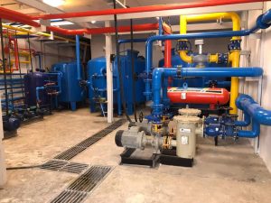 تاسیساتی پایتخت ساخت و طراحی استخر و آبنما در فلکه اول تهرانپارس 10