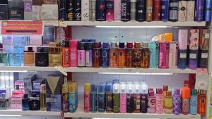 فروشگاه ‏آرایشی ‏بهداشتی ‏نازنین ‏خرید ‏عطر ‏و ‏ادکلن ‏در ‏فرگاز ‏شیراز 13