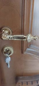 سازی کرمی کلید سازی سیار و شبانه روزی نصب درب ضد سرقت در تهران جنت آباد شمالی 5 result