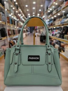 کیف ‏و ‏کفش ‏بیتا ‏فروش ‏عمده ‏کیف ‏و ‏کفش ‏و ‏صندل ‏در ‏تهران ‏هفت ‏تیر 4