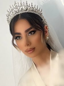 آموزشگاه ‏و ‏آرایشگاه ‏بانو ‏روژین ‏میکاپ ‏شینیون ‏رنگ ‏لایت ‏بافت ‏مو ‏کوتاهی ‏مو ‏در ‏شهر ری ‏میدان ‏نماز 13