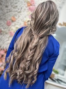آموزشگاه ‏و ‏آرایشگاه ‏بانو ‏روژین ‏میکاپ ‏شینیون ‏رنگ ‏لایت ‏بافت ‏مو ‏کوتاهی ‏مو ‏در ‏شهر ری ‏میدان ‏نماز 7