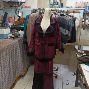 ‏و ‏پخش ‏لباس ‏بهاره ‏کت ‏شلوار ‏زنانه ‏و ‏دخترانه ‏در ‏خیابان ‏بوستان ‏کاشان 5